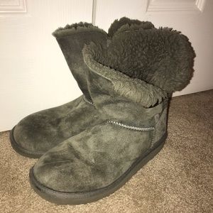 Gray Bailey Button Uggs